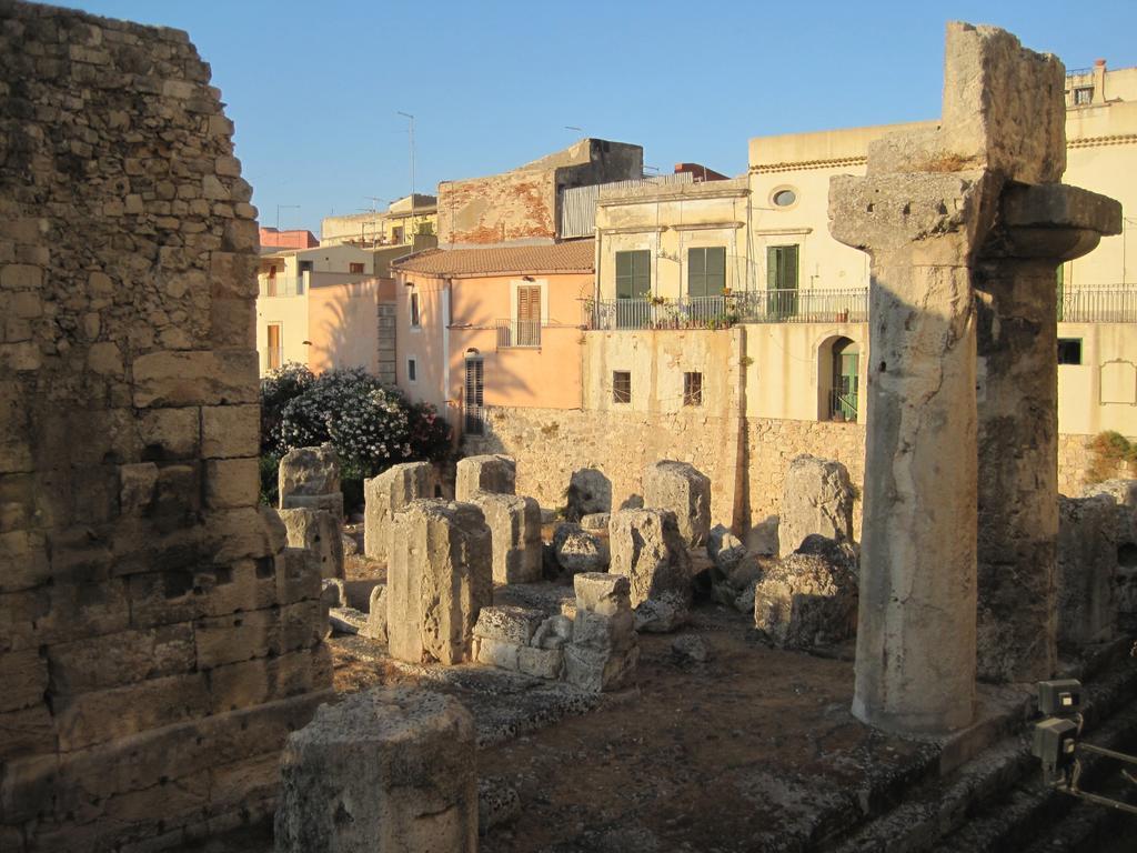 Corallia Apartment *